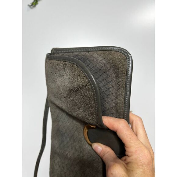 Etra Vintage Gray Suede Crosshatch Gold Detail Crossbody Purse - Picture 12 of 14